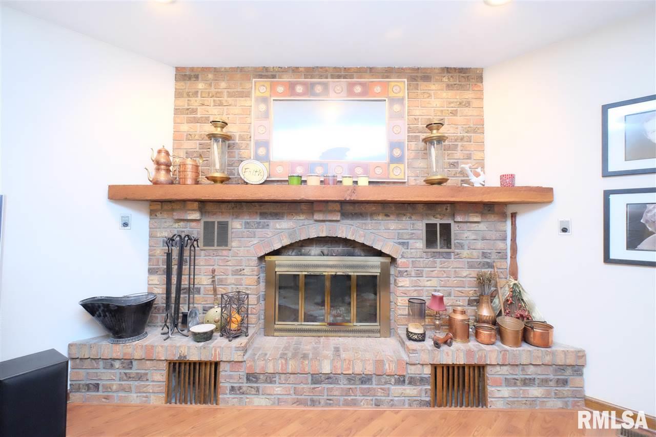81 Maple Ridge Drive Morton, IL 61550 - Photo 4 of 36 Gallery Image 4