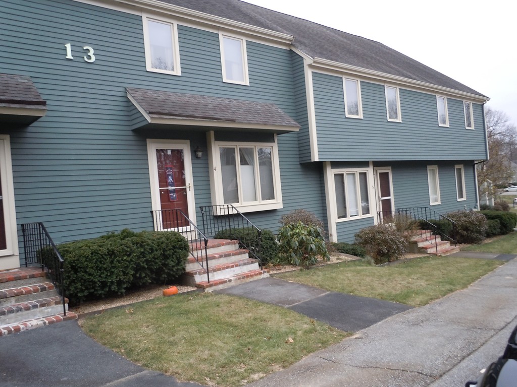 13 Deer Path, Unit 4 Maynard, MA 01754 - Photo 1 of 15 Gallery Image 1