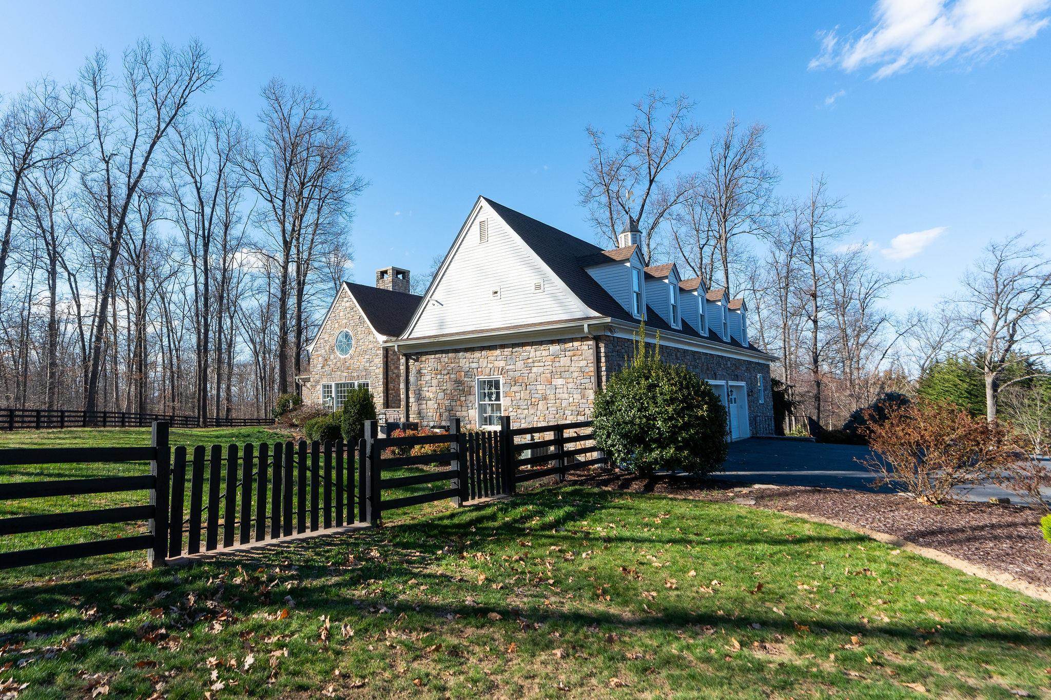 1767 Old Goose Crk Road Waynesboro, VA 22980 - Photo 13 of 75 Gallery Image 13