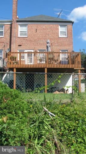 1527 Northbourne Road Baltimore, MD 21239 - Photo 3 of 3 rear deck
