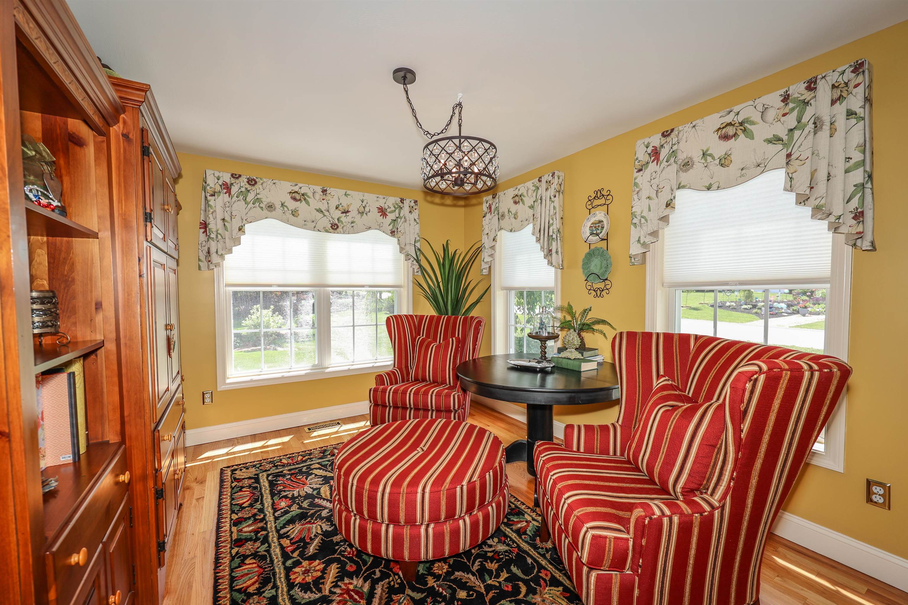 14 Hawk Drive Salem, NH 03079 - Photo 11 of 40