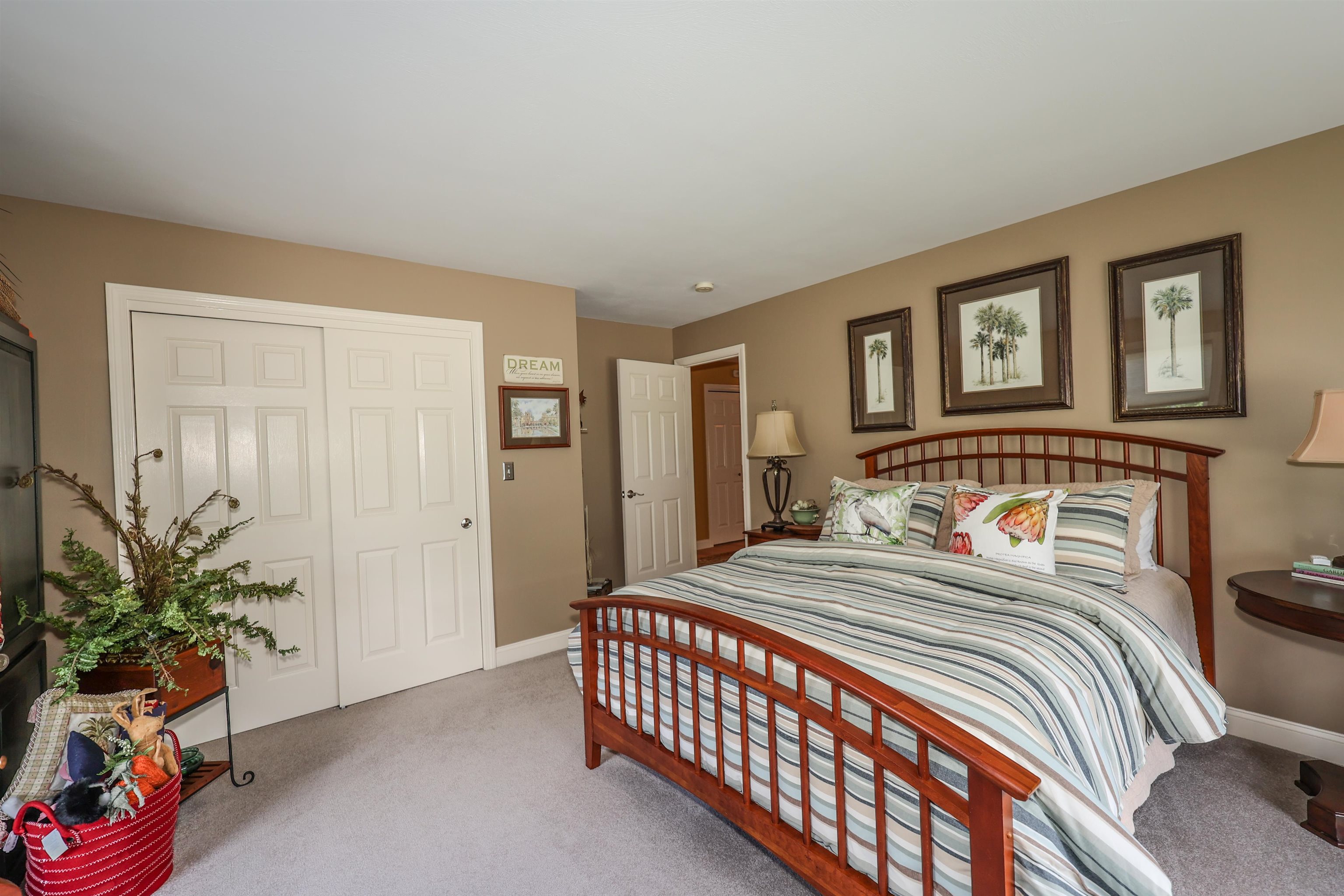 14 Hawk Drive Salem, NH 03079 - Photo 29 of 40