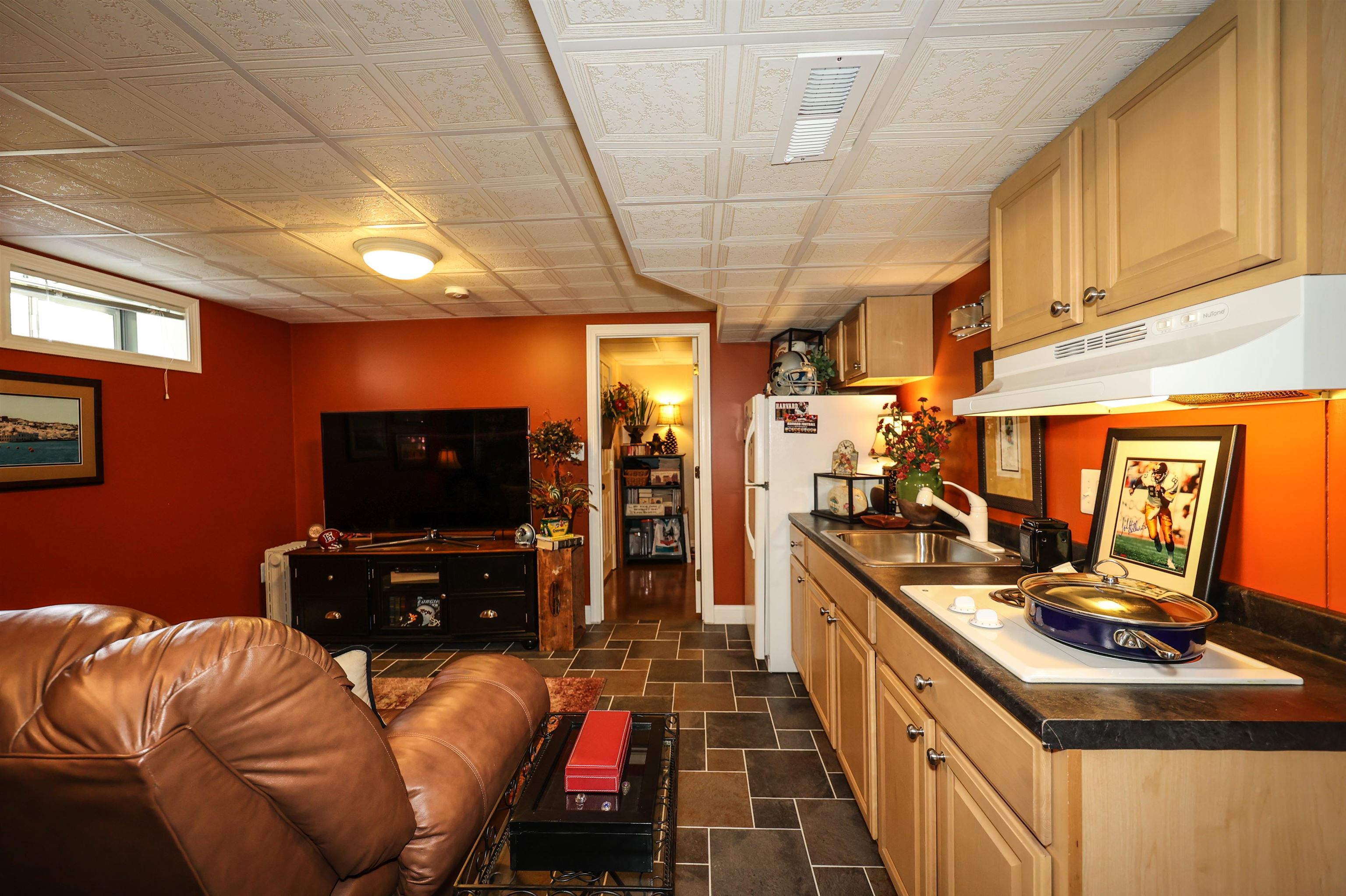 14 Hawk Drive Salem, NH 03079 - Photo 33 of 40