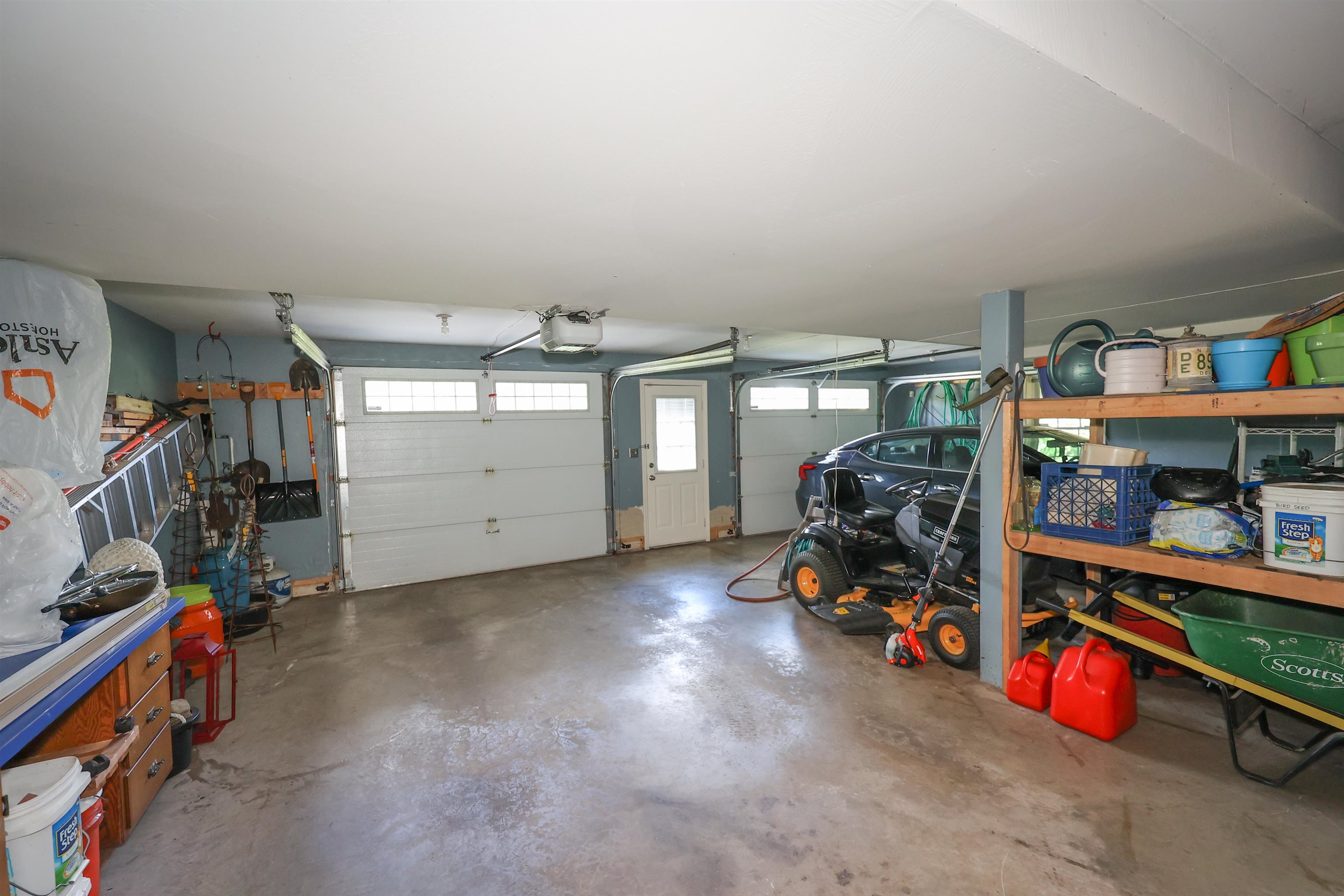 14 Hawk Drive Salem, NH 03079 - Photo 35 of 40