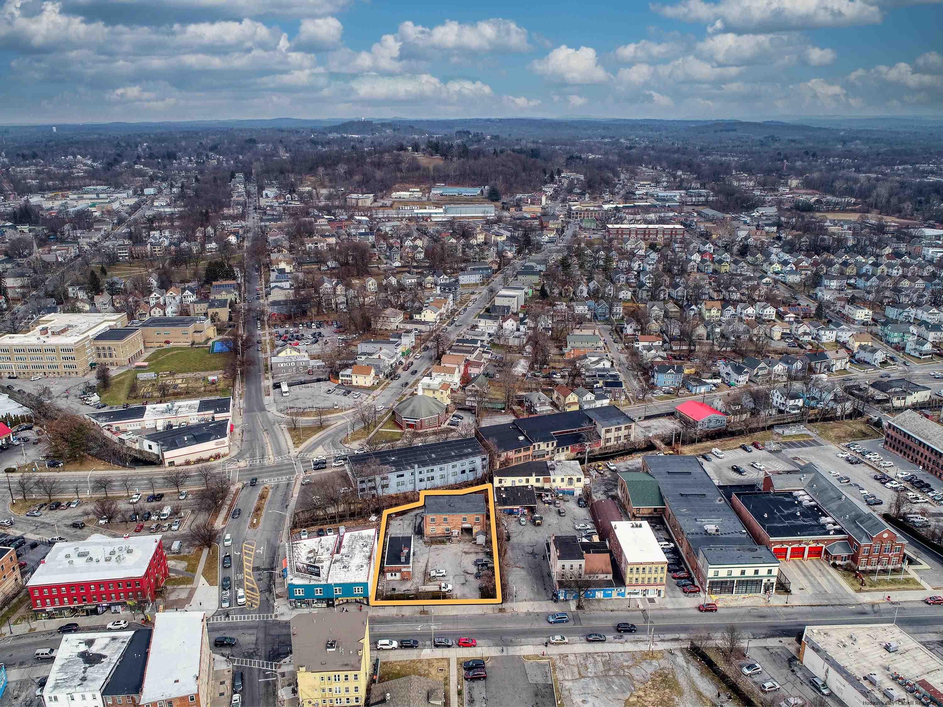 471 Main Street Poughkeepsie, NY 12601 - Photo 4 of 32 Photo 3