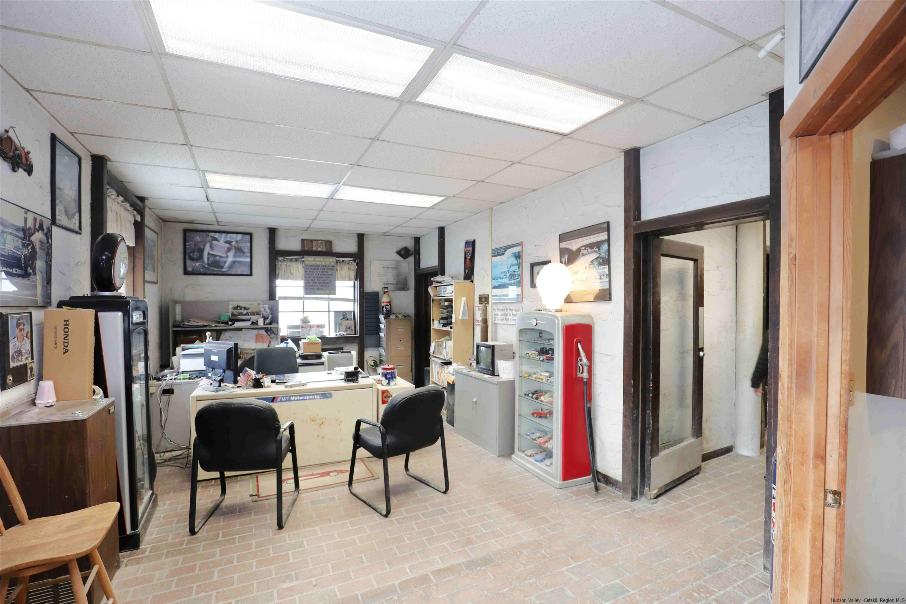 471 Main Street Poughkeepsie, NY 12601 - Photo 5 of 32 Photo 6