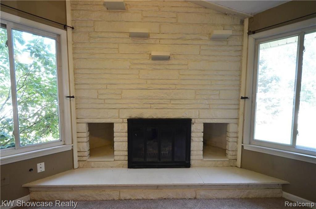 7959 Richardson Road West Bloomfield, MI 48323 - Photo 4 of 13