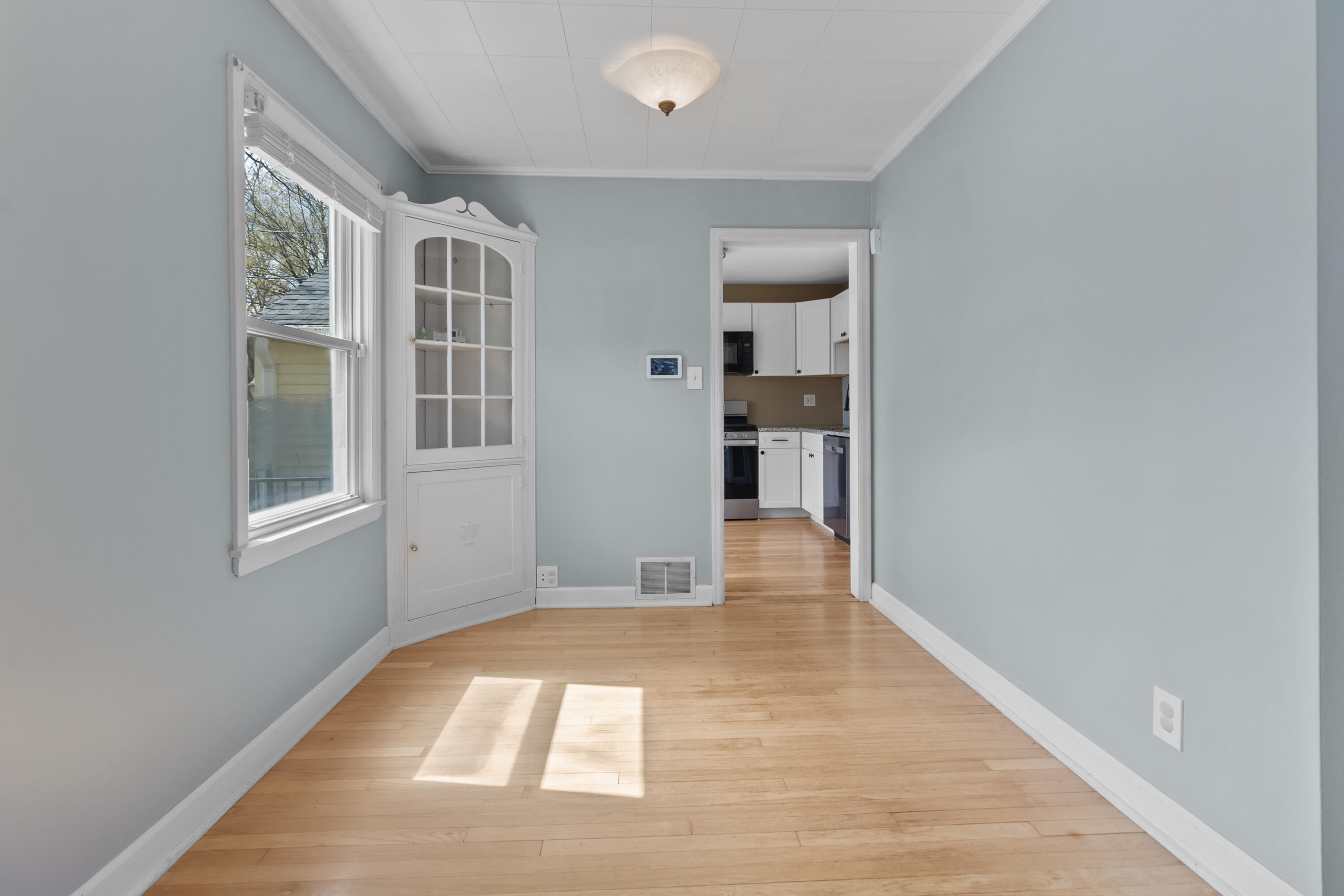 2795 South 53rd Street Milwaukee, WI 53219 - Photo 7 of 30 Dining room