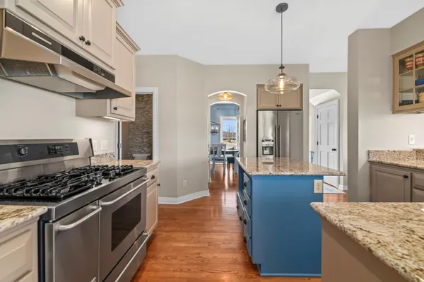 $989,000 | W292N3296 Summerhill Road, Delafield, WI 53072