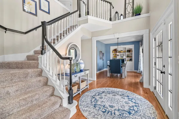 $989,000 | W292N3296 Summerhill Road, Delafield, WI 53072