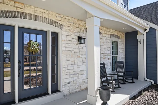 $989,000 | W292N3296 Summerhill Road, Delafield, WI 53072