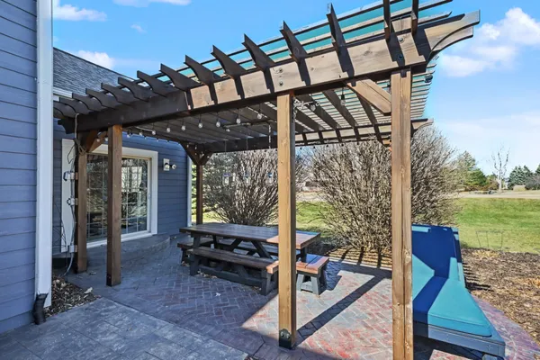$989,000 | W292N3296 Summerhill Road, Delafield, WI 53072