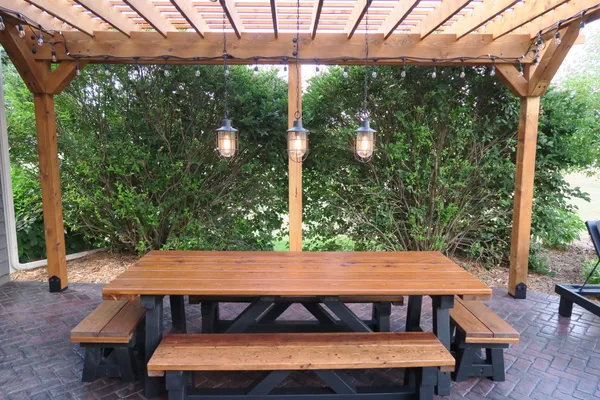 $989,000 | W292N3296 Summerhill Road, Delafield, WI 53072