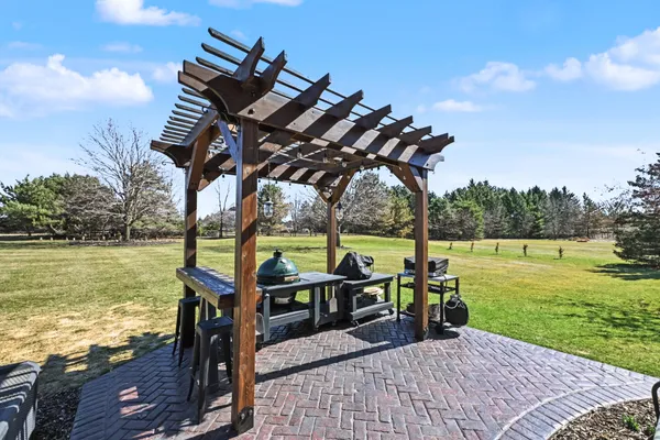 $989,000 | W292N3296 Summerhill Road, Delafield, WI 53072
