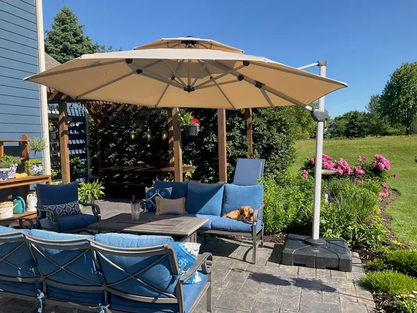 $989,000 | W292N3296 Summerhill Road, Delafield, WI 53072