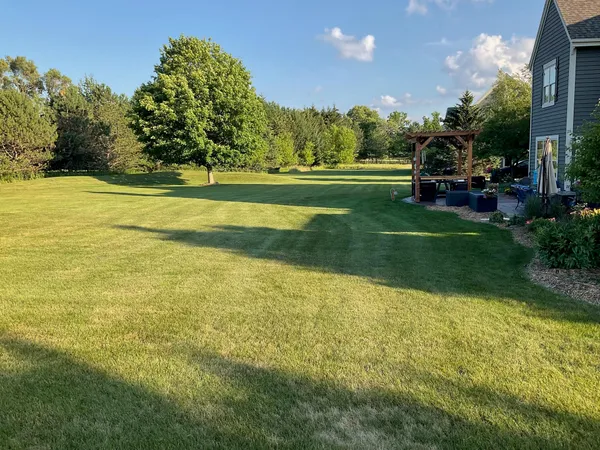 $989,000 | W292N3296 Summerhill Road, Delafield, WI 53072