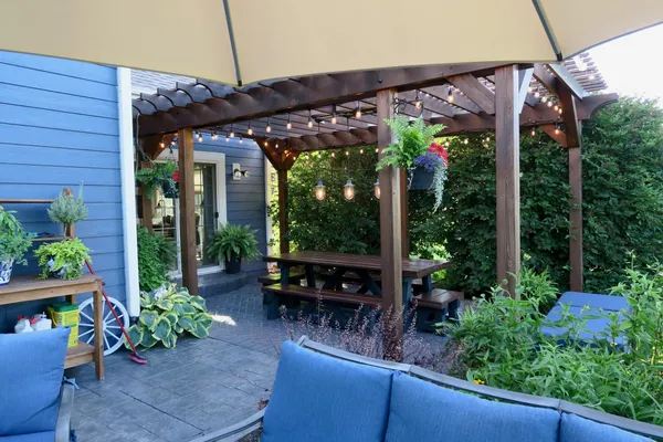 $989,000 | W292N3296 Summerhill Road, Delafield, WI 53072