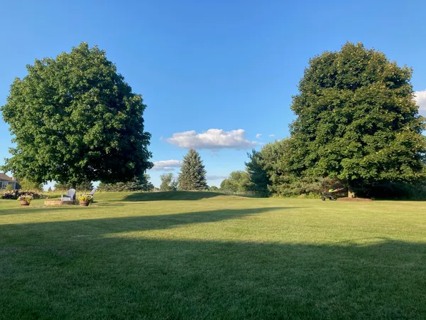 $989,000 | W292N3296 Summerhill Road, Delafield, WI 53072