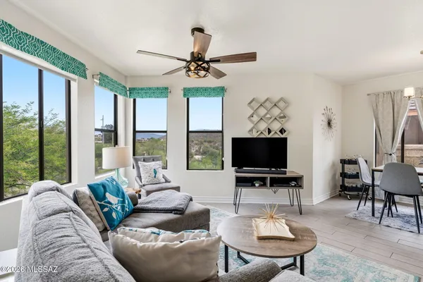$2,600 | 7255 East Snyder Road, Unit 4202, Tucson, AZ 85750