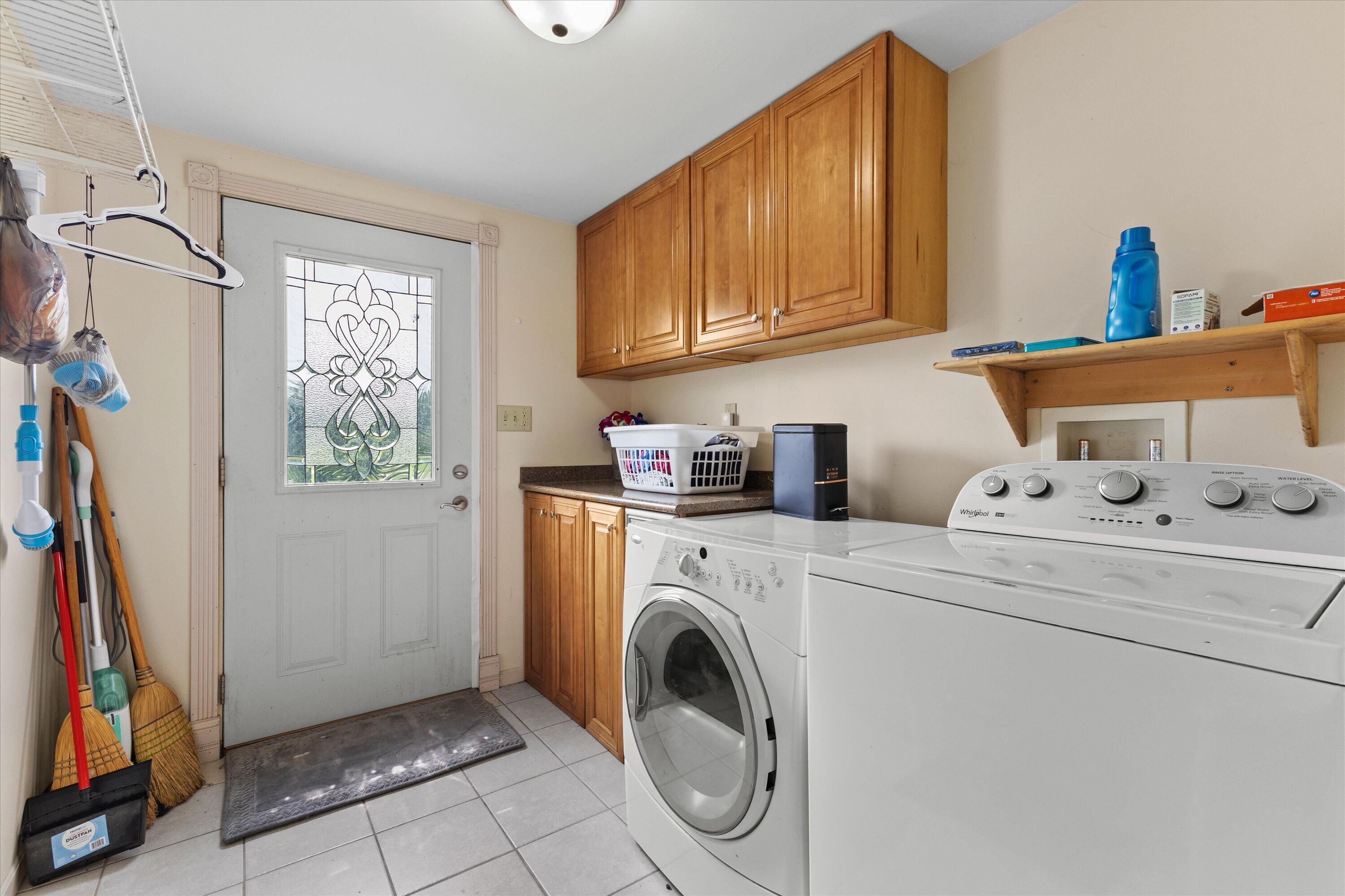 6335 Brever Road Burlington, WI 53105 - Photo 22 of 42 Laundry Room
