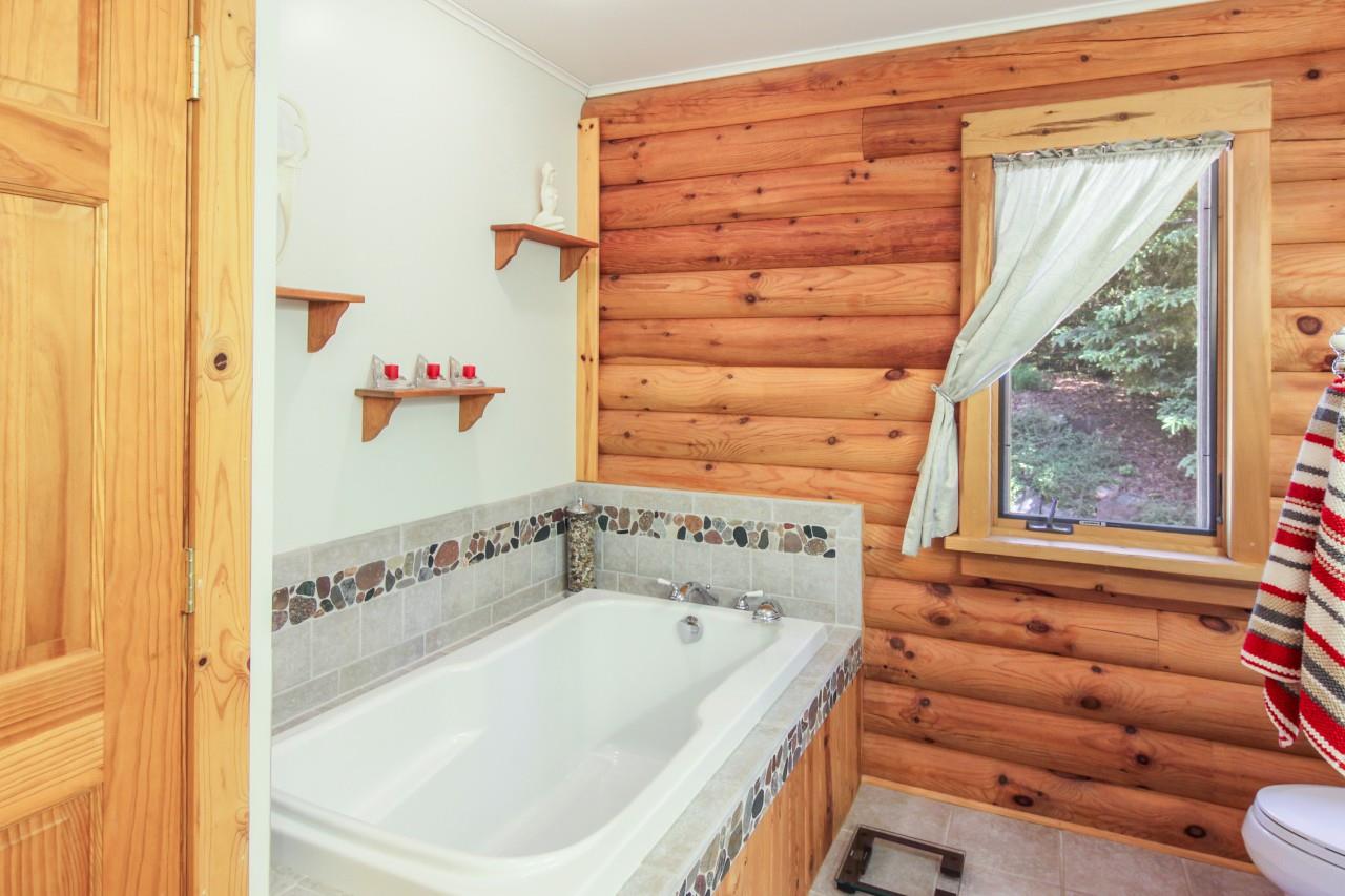 13573 South Gallagher Road Traverse City, MI 49684 - Photo 46 of 80 1875946-45.JPG