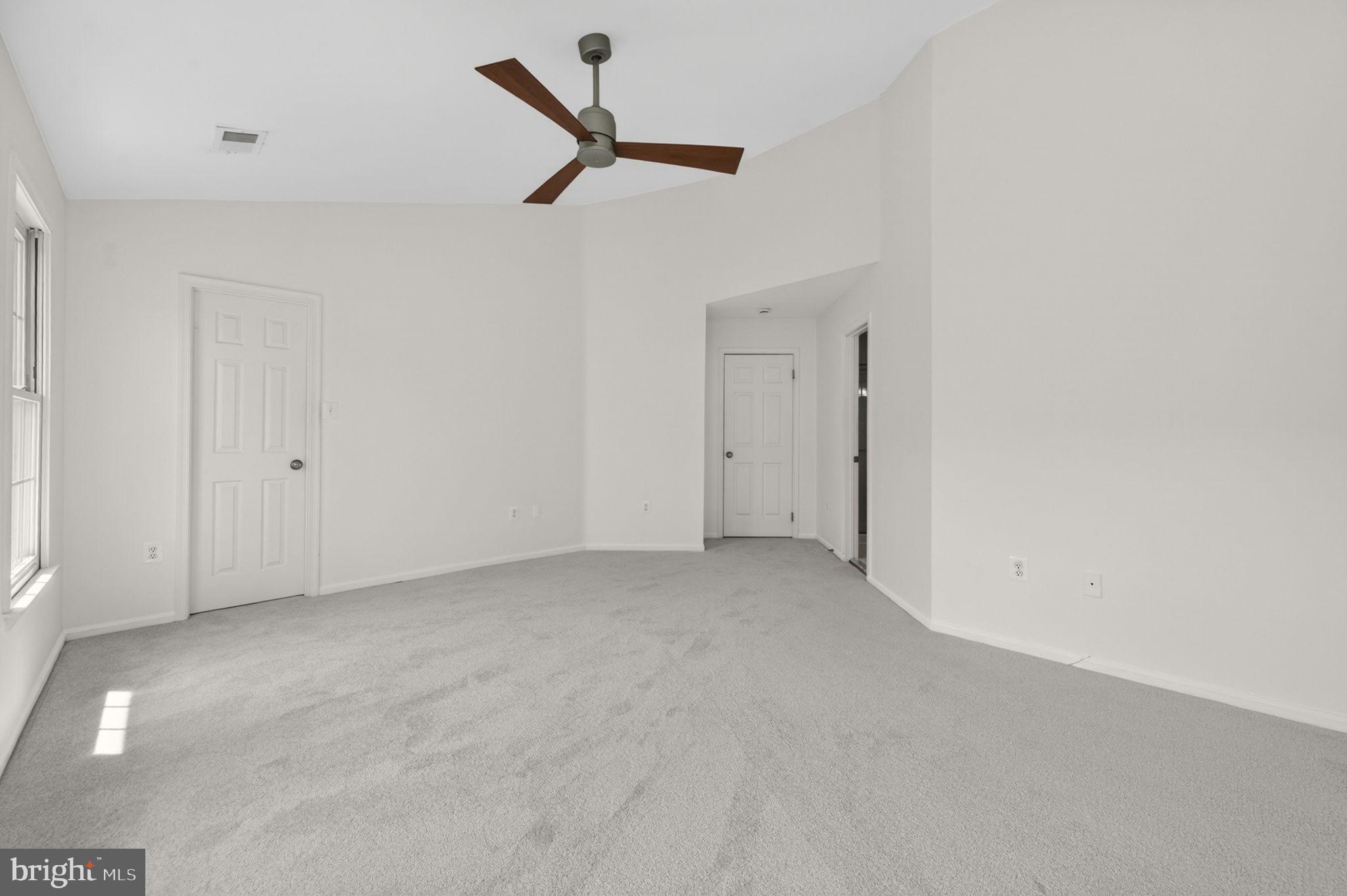 47697 Whirlpool Square Sterling, VA 20165 - Photo 21 of 52