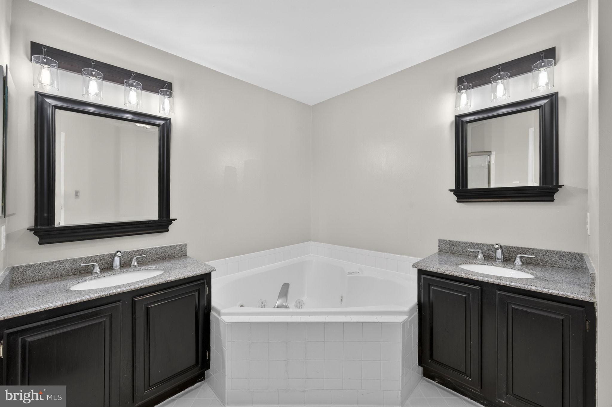 47697 Whirlpool Square Sterling, VA 20165 - Photo 23 of 52