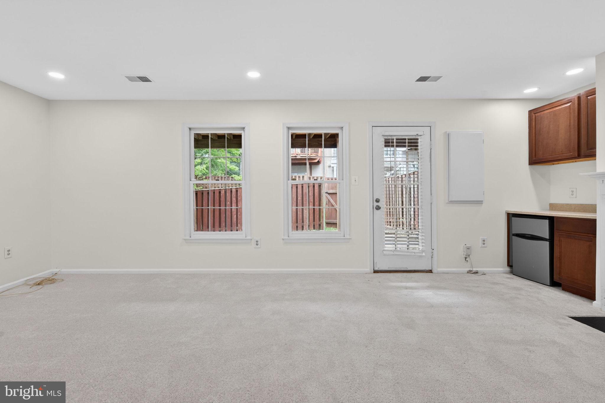 47697 Whirlpool Square Sterling, VA 20165 - Photo 33 of 52