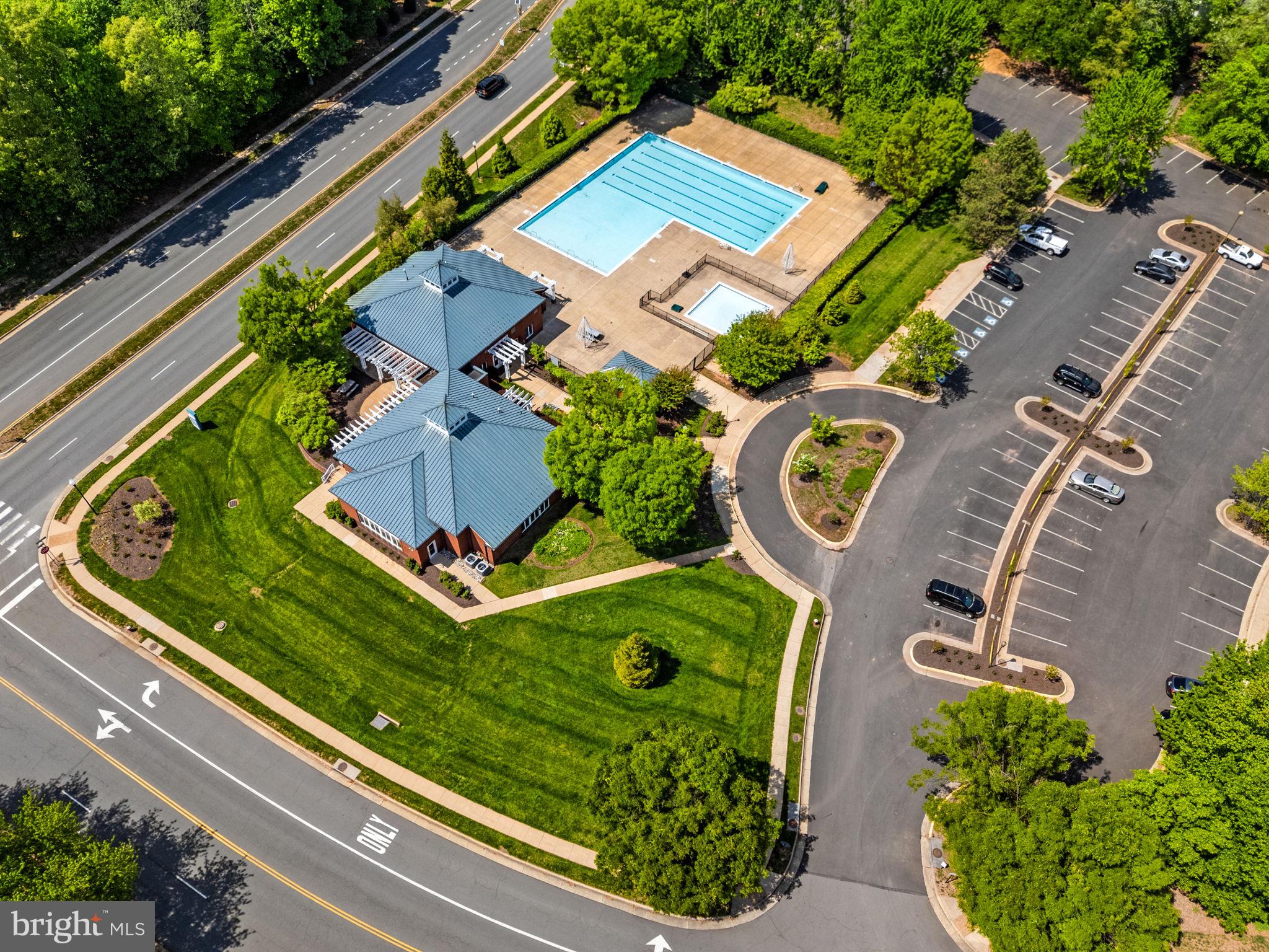 47697 Whirlpool Square Sterling, VA 20165 - Photo 48 of 52