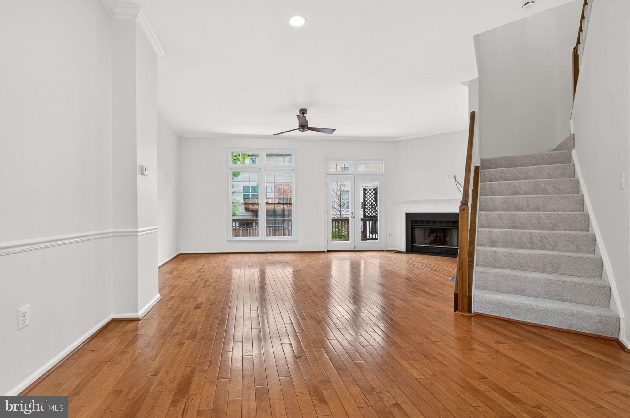 47697 Whirlpool Square Sterling, VA 20165 - Photo 6 of 52