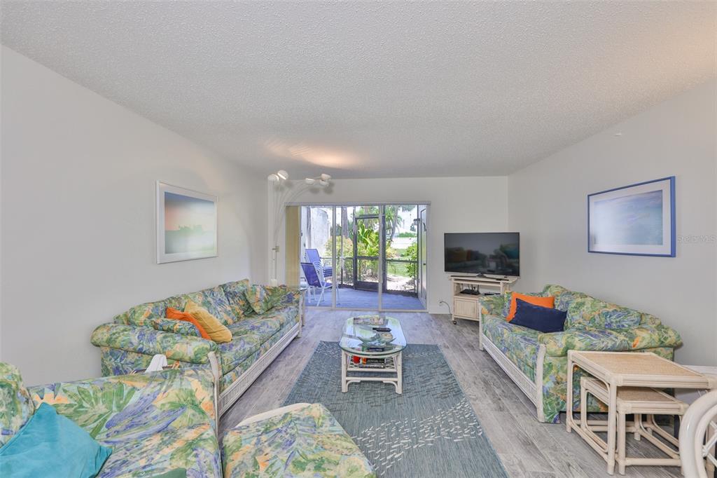 1028 Apollo Beach Boulevard, Unit 8 Apollo Beach, FL 33572 - Photo 12 of 33