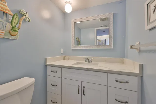 $212,000 | 1028 Apollo Beach Boulevard, Unit 8, Apollo Beach, FL 33572