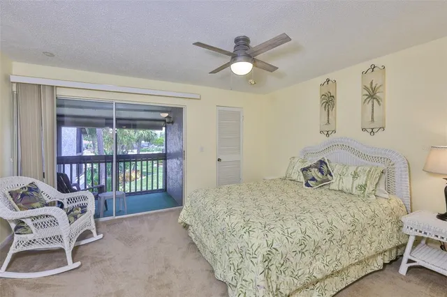 $212,000 | 1028 Apollo Beach Boulevard, Unit 8, Apollo Beach, FL 33572