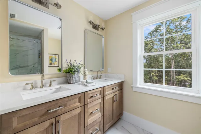 $2,499,000 | 35 Beech Crest Road, East Greenwich, RI 02818