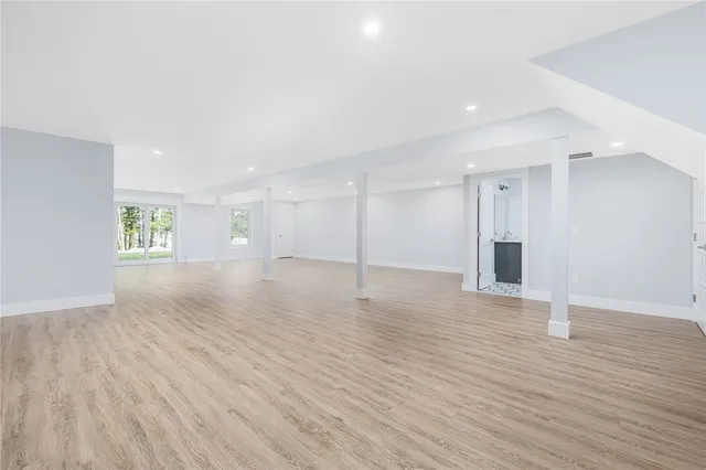 $2,499,000 | 35 Beech Crest Road, East Greenwich, RI 02818