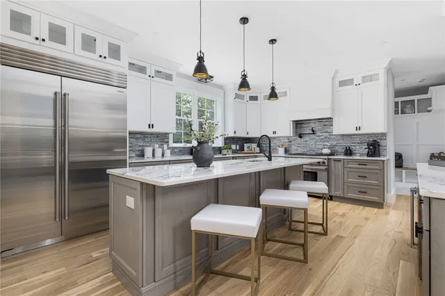 $2,499,000 | 35 Beech Crest Road, East Greenwich, RI 02818