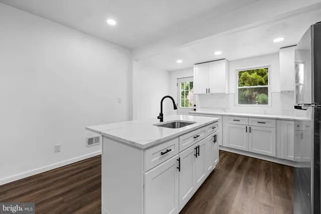 $370,000 | 518 Harwood Avenue, Baltimore, MD 21212