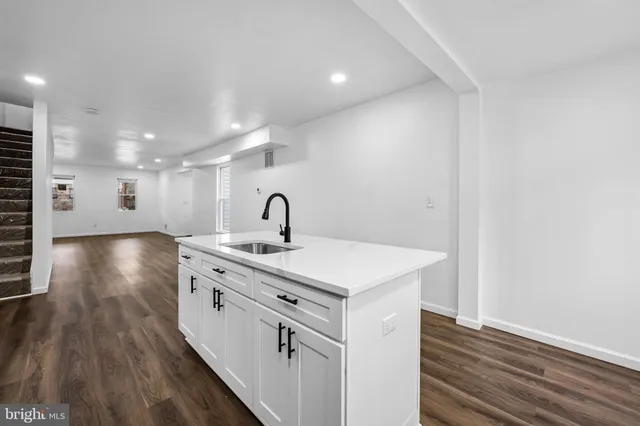 $370,000 | 518 Harwood Avenue, Baltimore, MD 21212