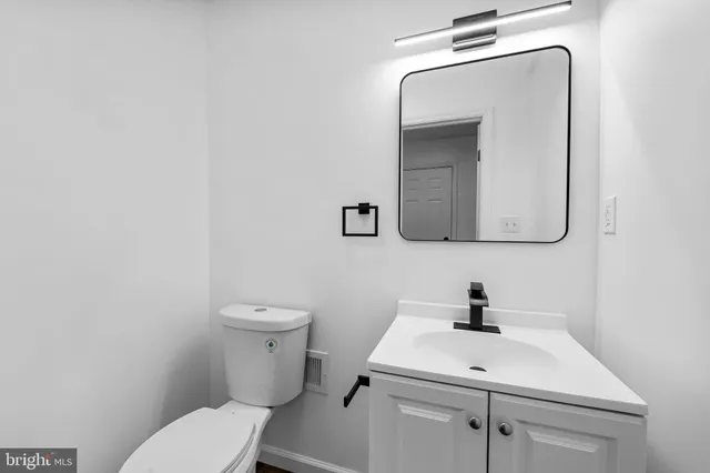 $370,000 | 518 Harwood Avenue, Baltimore, MD 21212