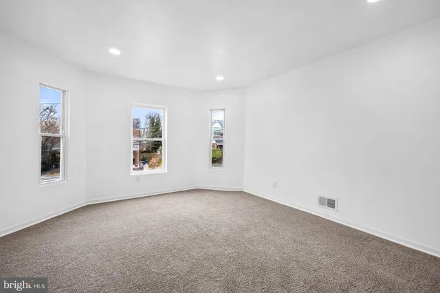 $370,000 | 518 Harwood Avenue, Baltimore, MD 21212