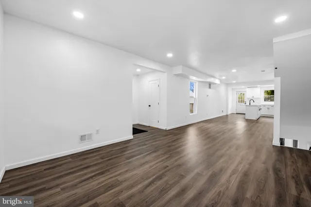 $370,000 | 518 Harwood Avenue, Baltimore, MD 21212