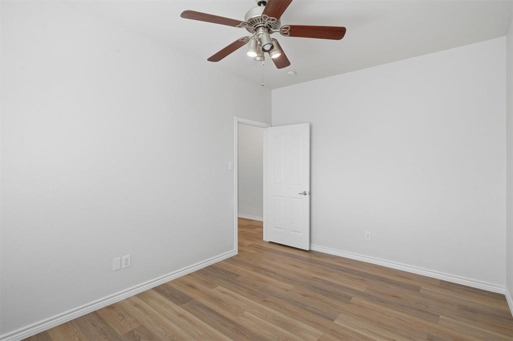 10986 Hawks Landing Road Fort Worth, TX 76052 - Photo 27 of 39