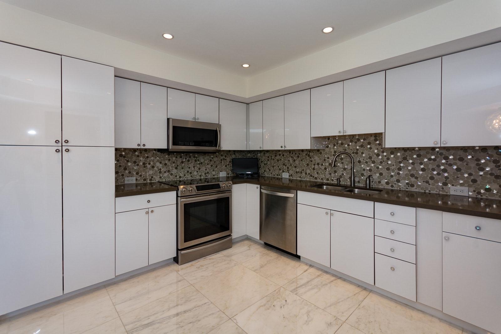 3120 South Ocean Boulevard, Unit 3202 Palm Beach, FL 33480 - Photo 12 of 46 LG. KITCHEN