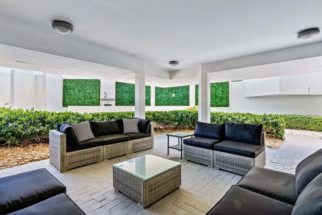 $14,999 | 3120 South Ocean Boulevard, Unit 3202, Palm Beach, FL 33480