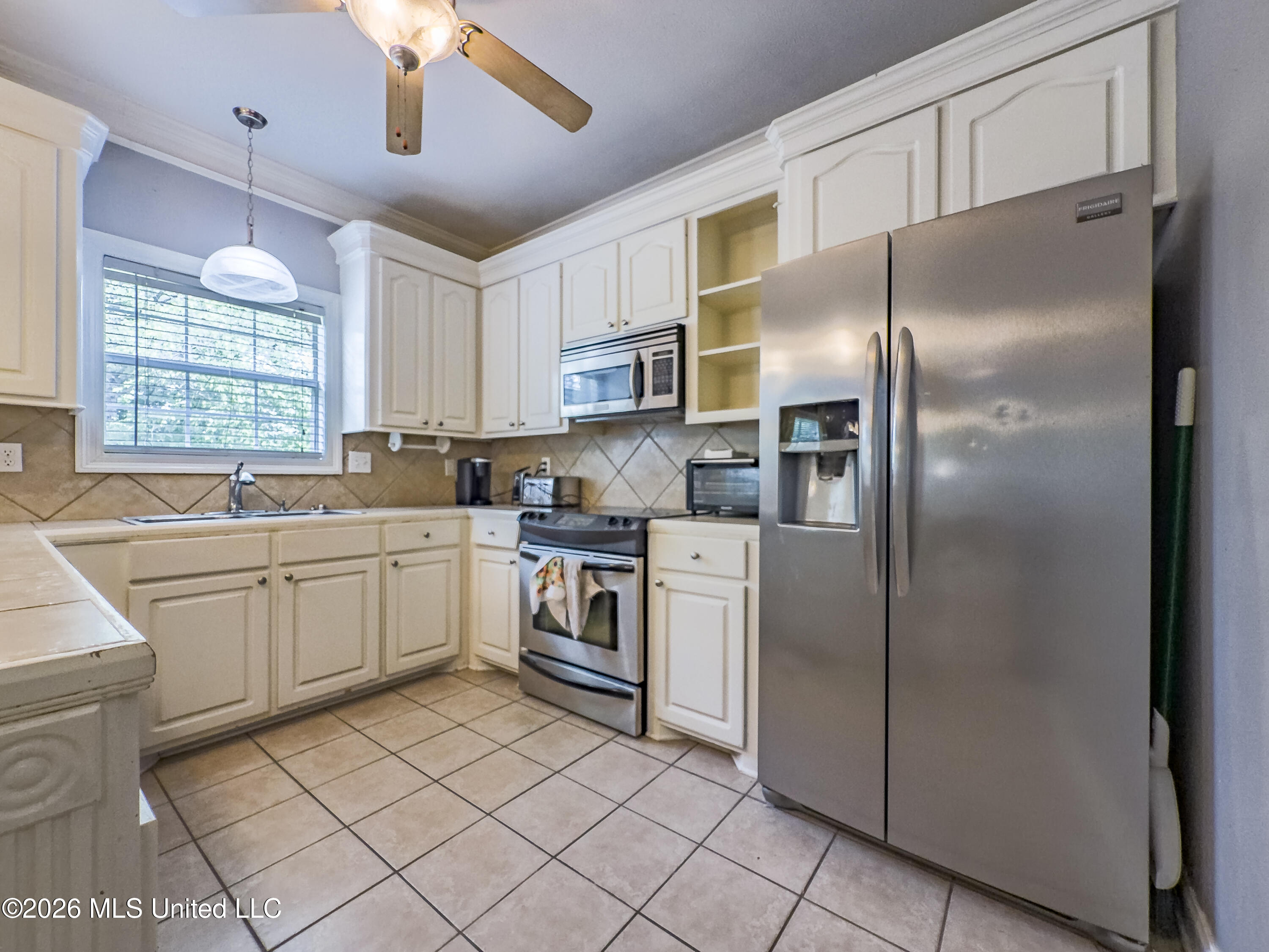 107 Copper Ridge Lane Florence, MS 39073 - Photo 9 of 15 2026-05-05_12-55-25_4-HDR