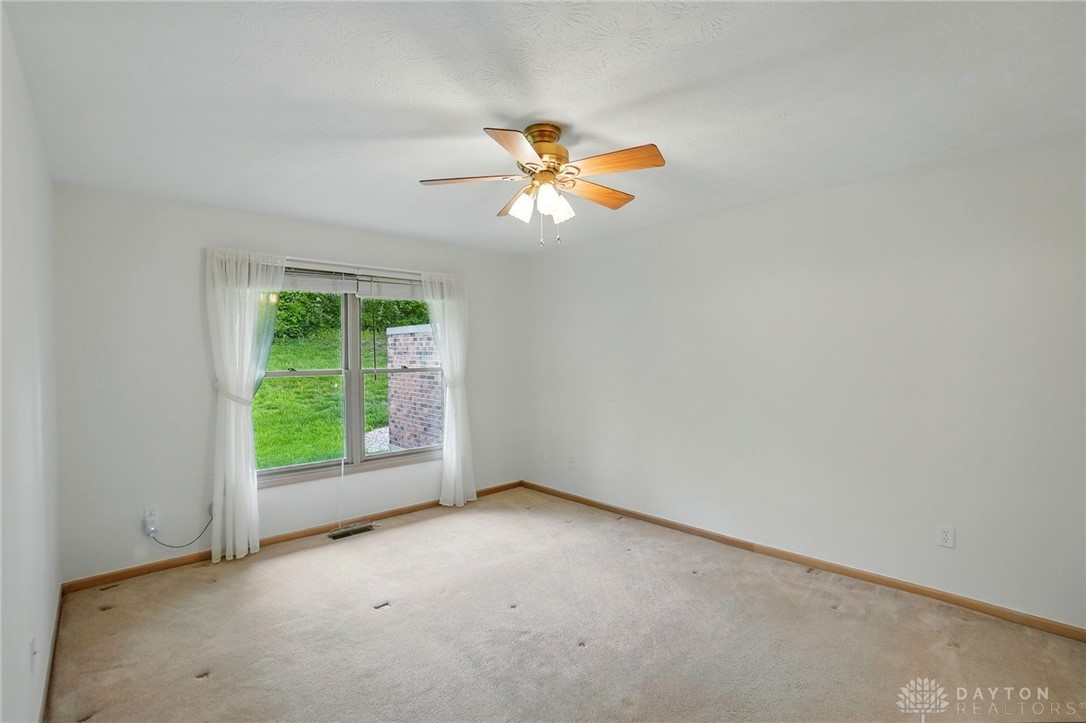 53 Pheasant Run Circle Springboro, OH 45066 - Photo 13 of 24 Primary bedroom