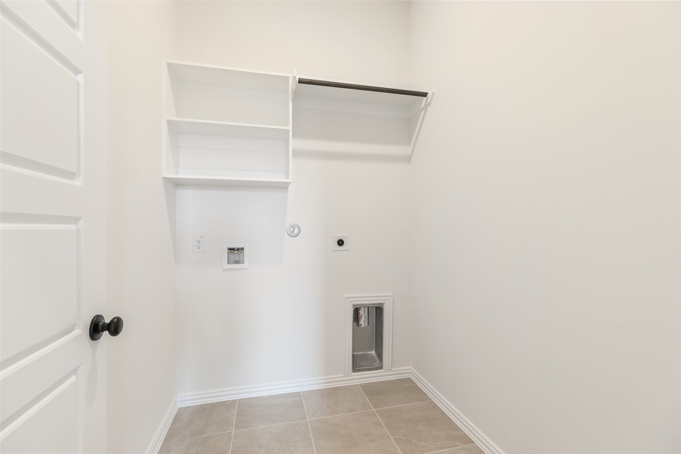 2801 Ruby Laurel Drive Iowa Colony, TX 77583 - Photo 23 of 31 a view of an empty room