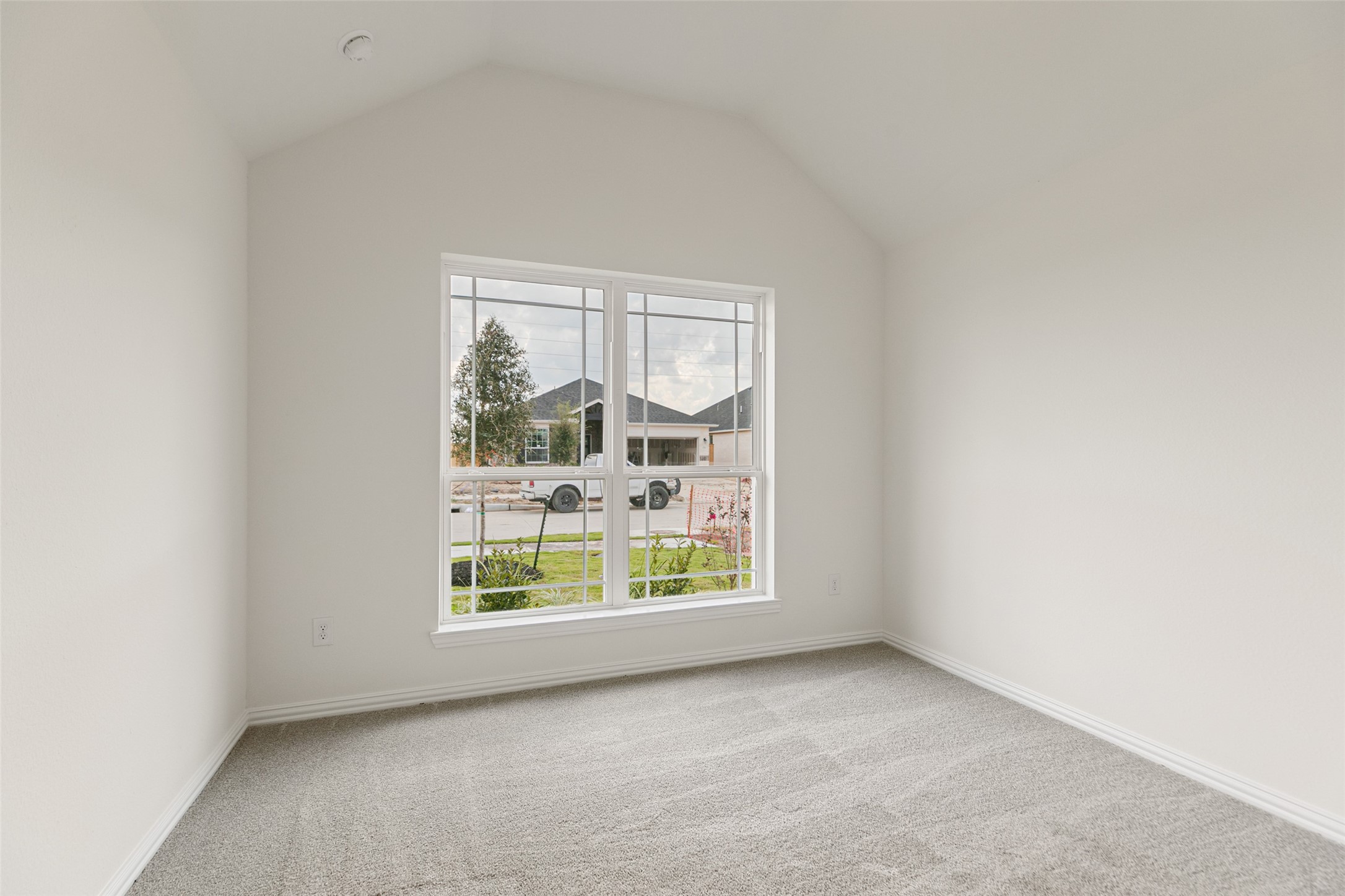 2801 Ruby Laurel Drive Iowa Colony, TX 77583 - Photo 6 of 31 an empty room with windows