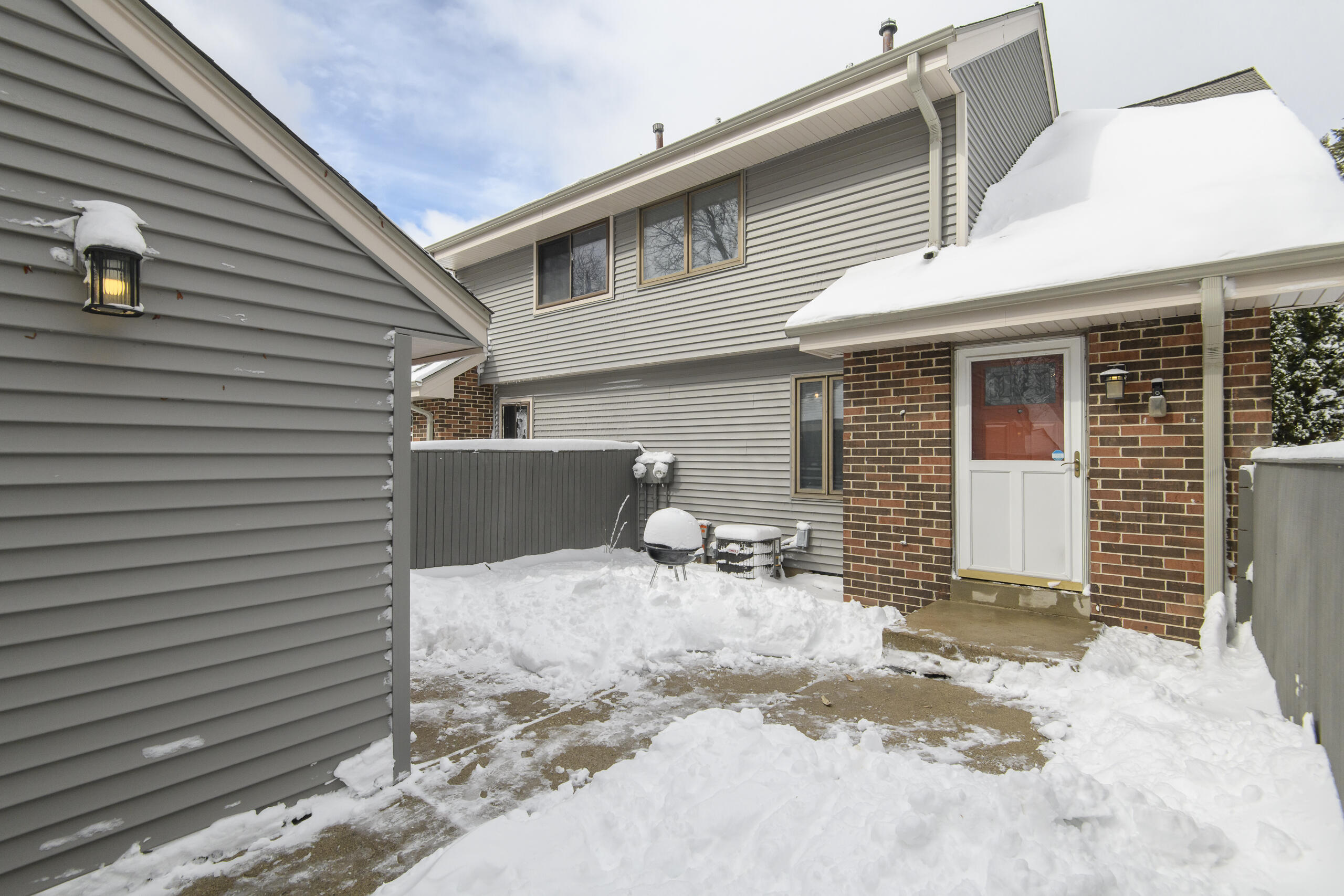 4818 South 19th Street Milwaukee, WI 53221 - Photo 1 of 1 Fenced in Front Patio
