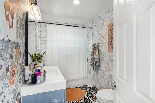 $2,345,000 | 131 West Avenida Cordoba, San Clemente, CA 92672